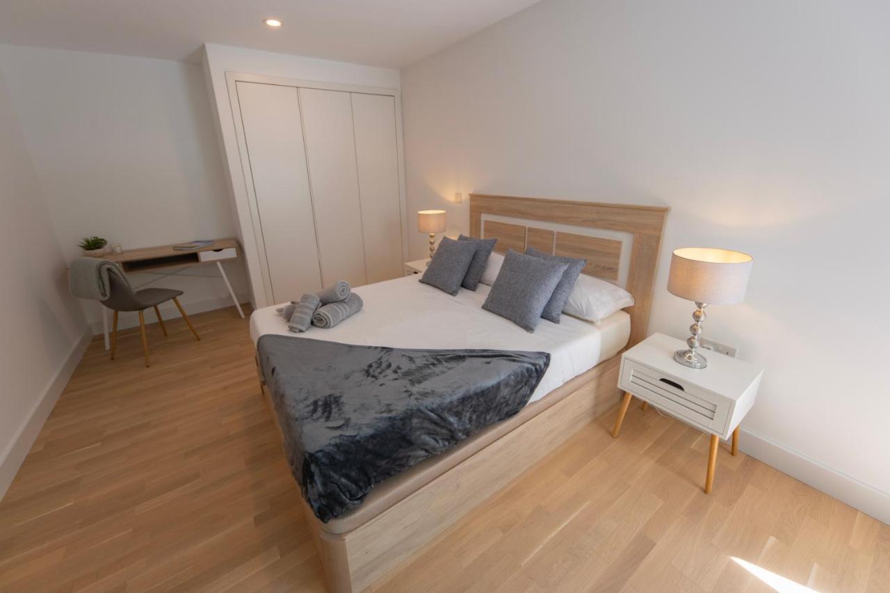 Brand New Luxury 1 Bed 2 Bath Apartment - Spa & Pool 지브롤터 외부 사진
