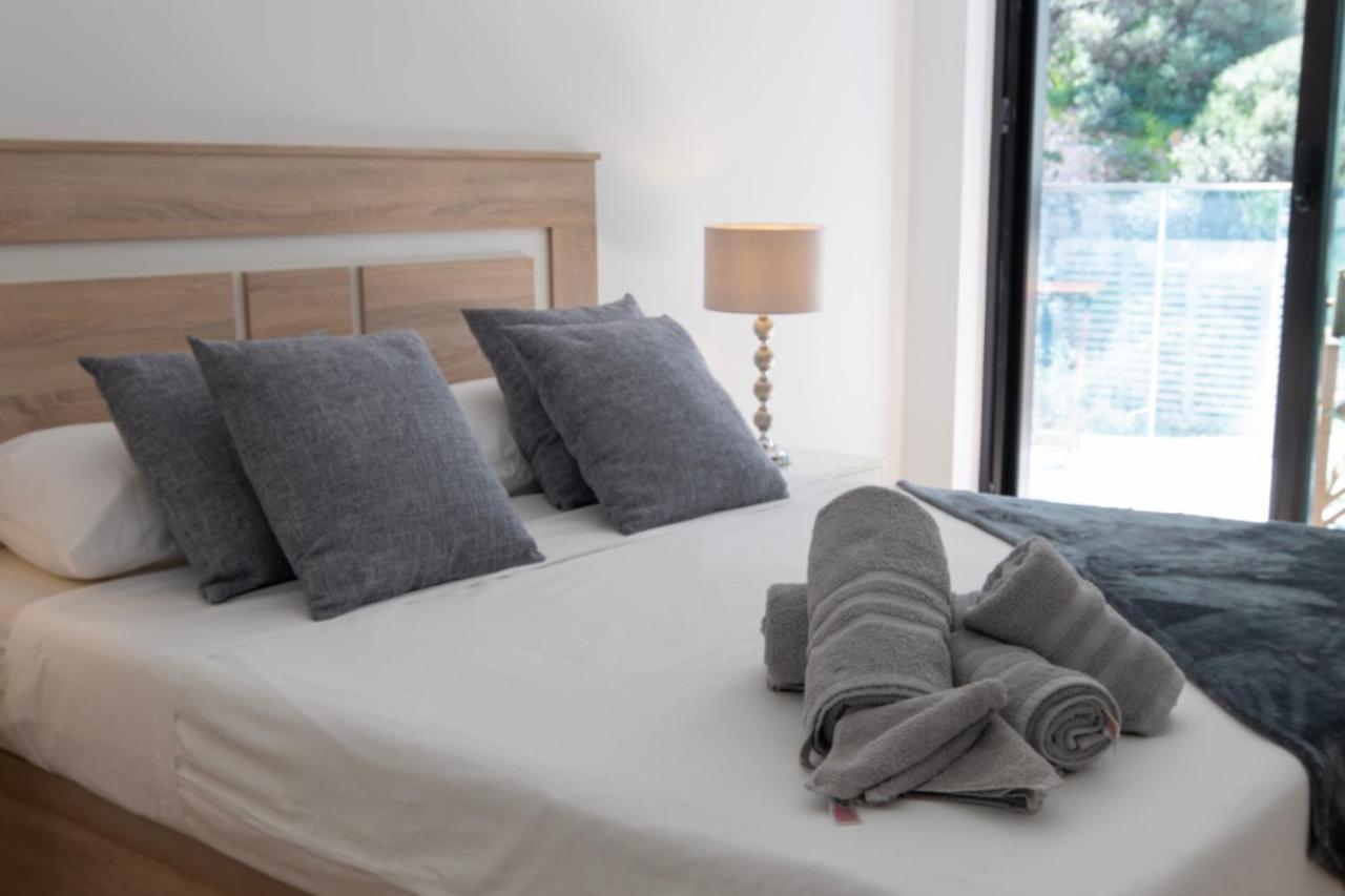 Brand New Luxury 1 Bed 2 Bath Apartment - Spa & Pool 지브롤터 외부 사진