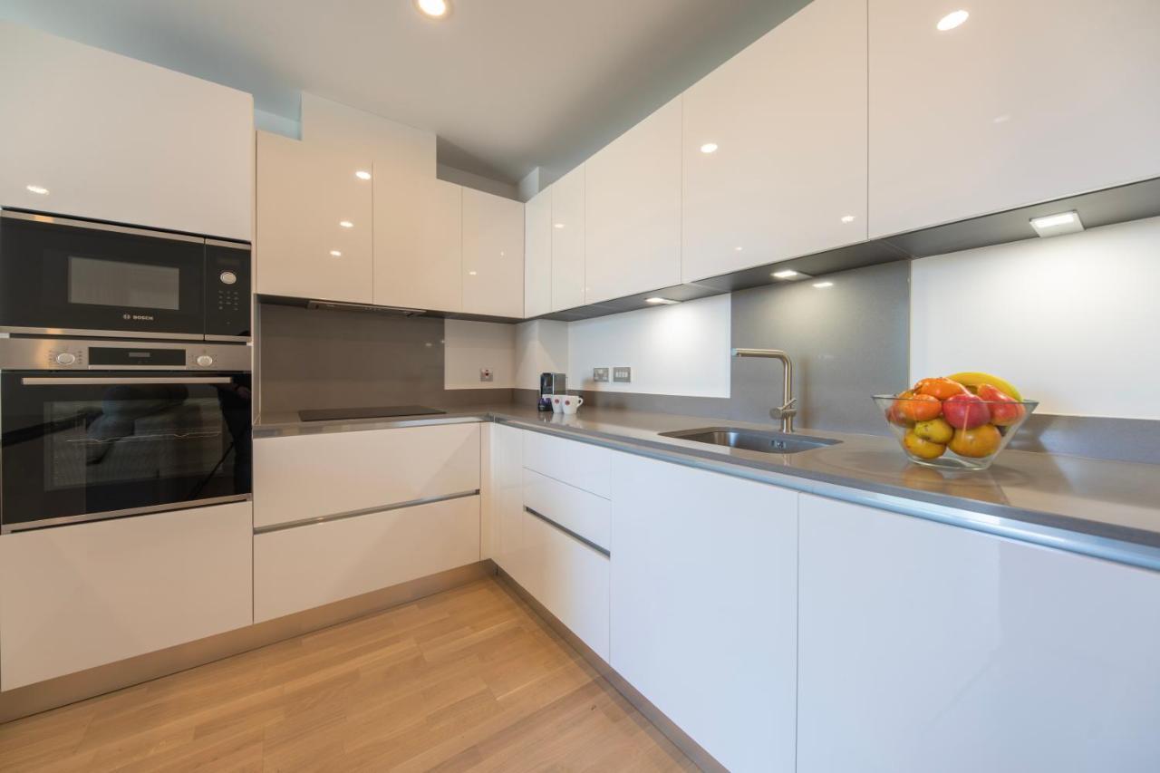 Brand New Luxury 1 Bed 2 Bath Apartment - Spa & Pool 지브롤터 외부 사진